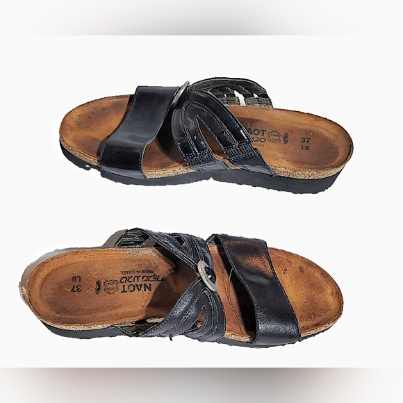 Black Leather Slide Sandals‎ - Picture 3 of 4